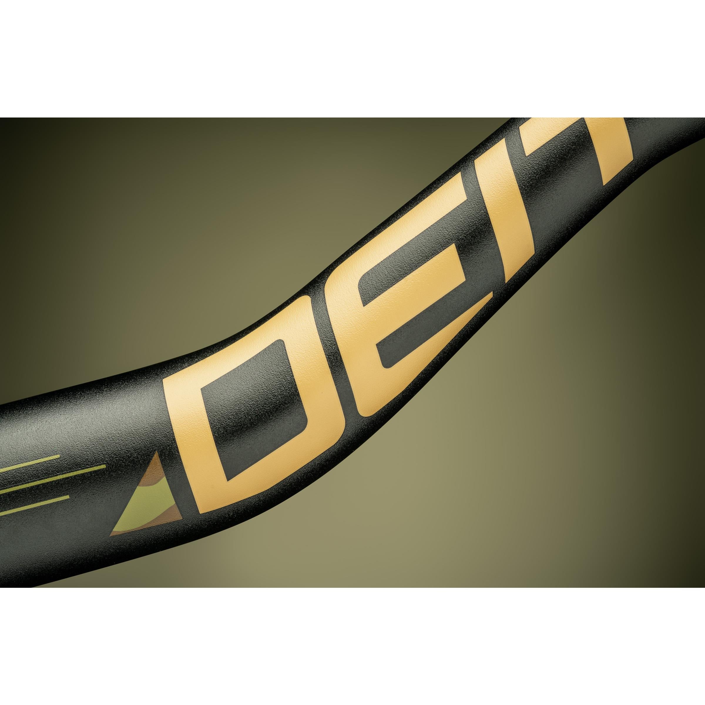 DEITY CZ40 - CAM ZINK SIGNATURE HANDLEBAR 31.8MM BORE, 40MM RISE