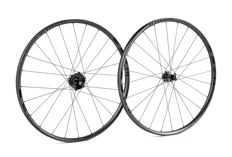 Classified Powershift CF G19 Gravel Wheelset with Hub Gear